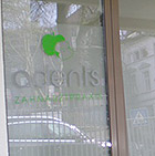 Glasdekorfolien für Büro, Praxis und Arbeitsräume